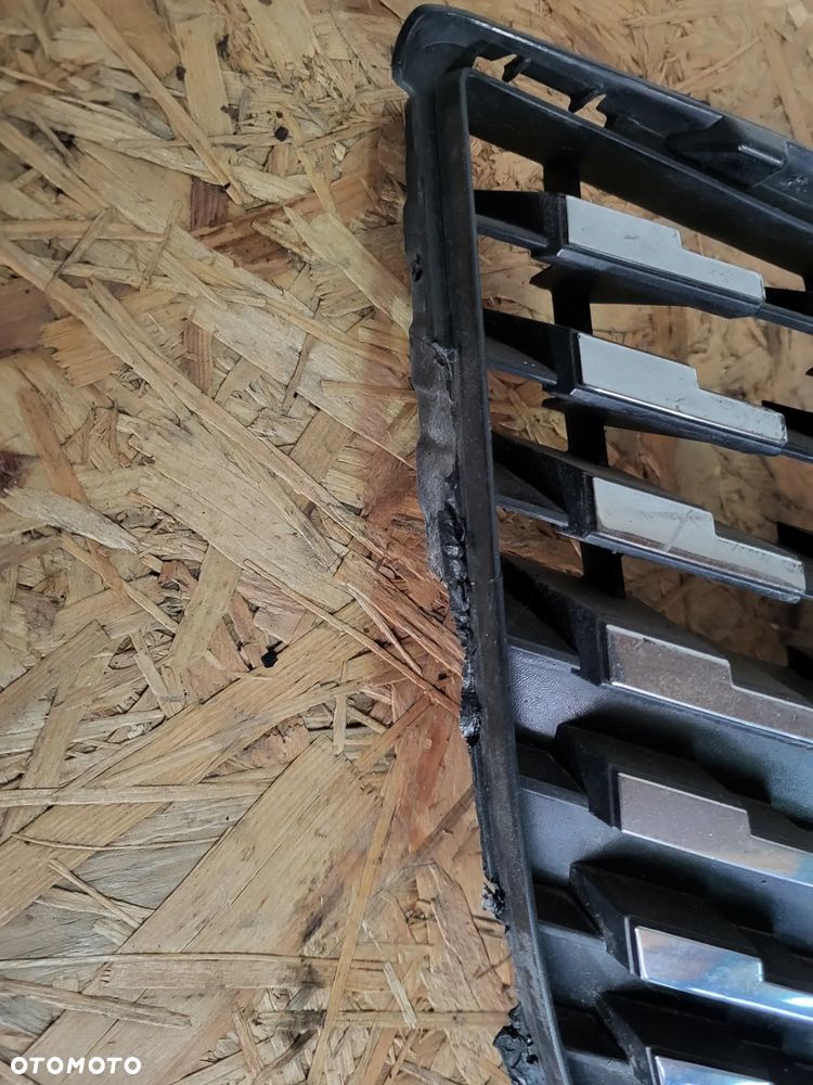 Grill atrapa zderzaka Peugeot 208 II - 7