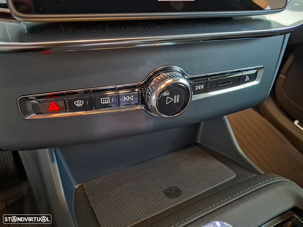 Volvo XC 90 2.0 T8 PHEV Black Edition AWD - 24
