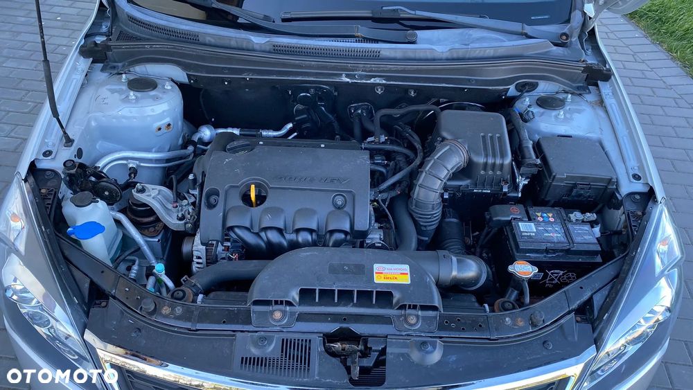 Kia Ceed 1.4 CVVT Attract - 34