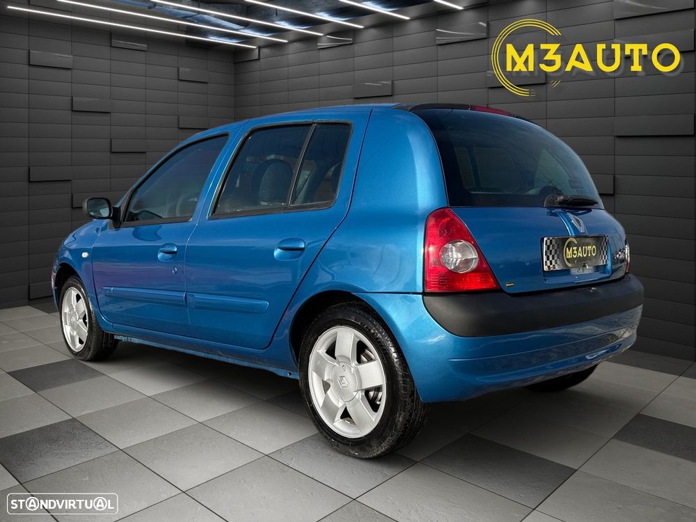 Renault Clio 1.2 16V S - 4