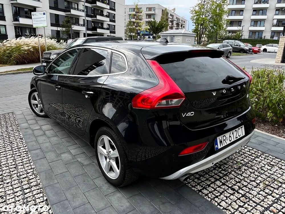 Volvo V40 D4 Summum - 9