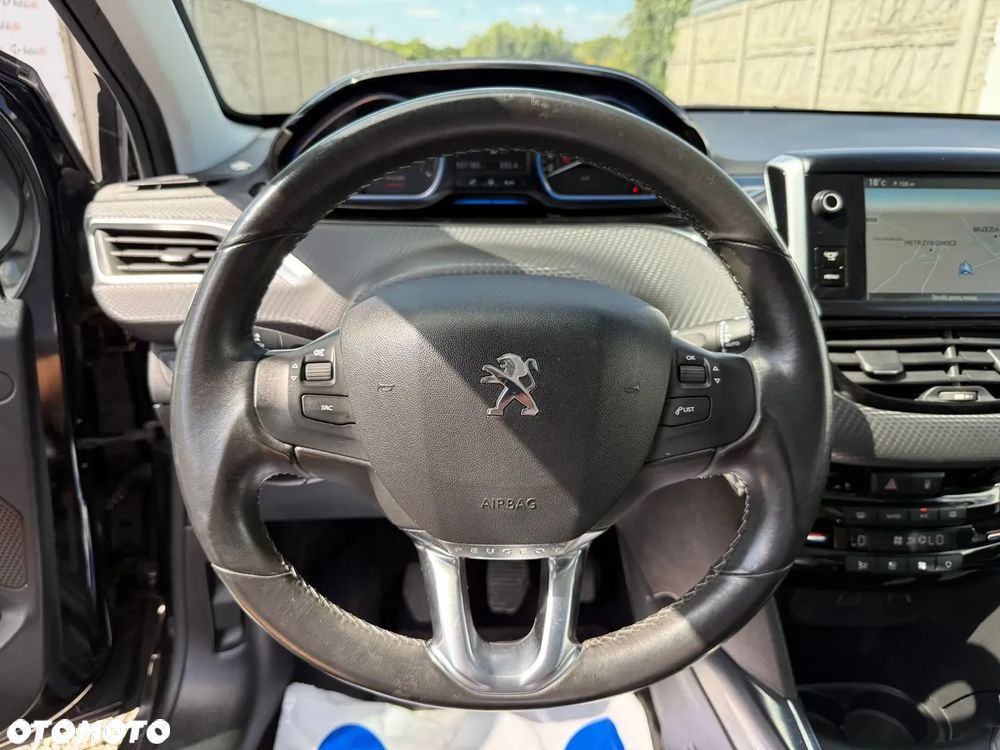 Peugeot 2008 1.6 VTi Allure - 11