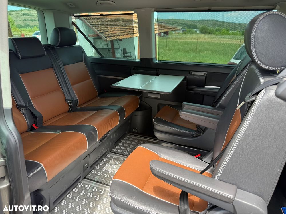 Volkswagen Multivan - 13
