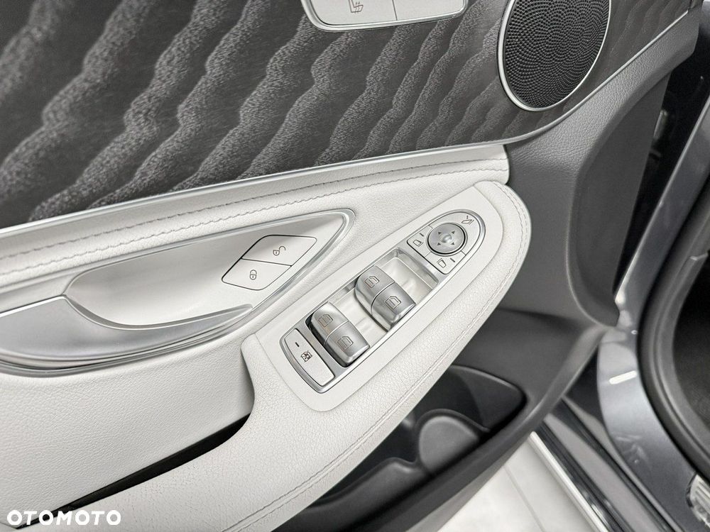 Mercedes-Benz Klasa C - 29