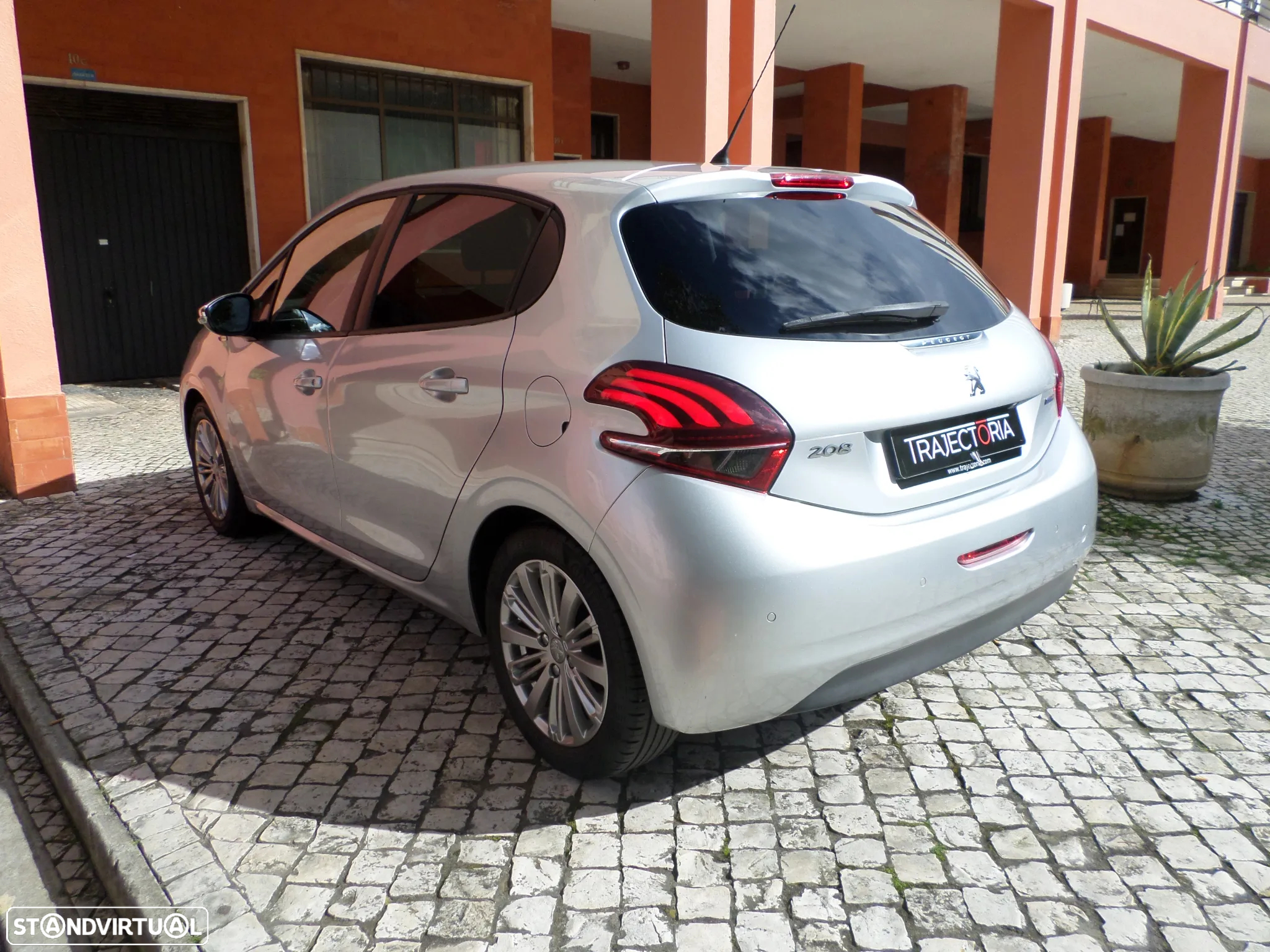 Peugeot 208 1.2 PureTech Style - 10
