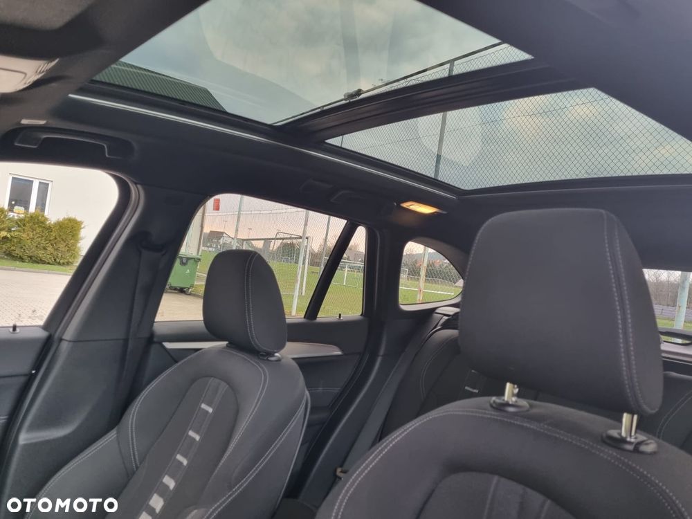 BMW X1 xDrive18d Sport Line - 8