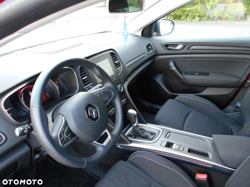 Renault Megane 1.3 TCe FAP Limited EDC - 11