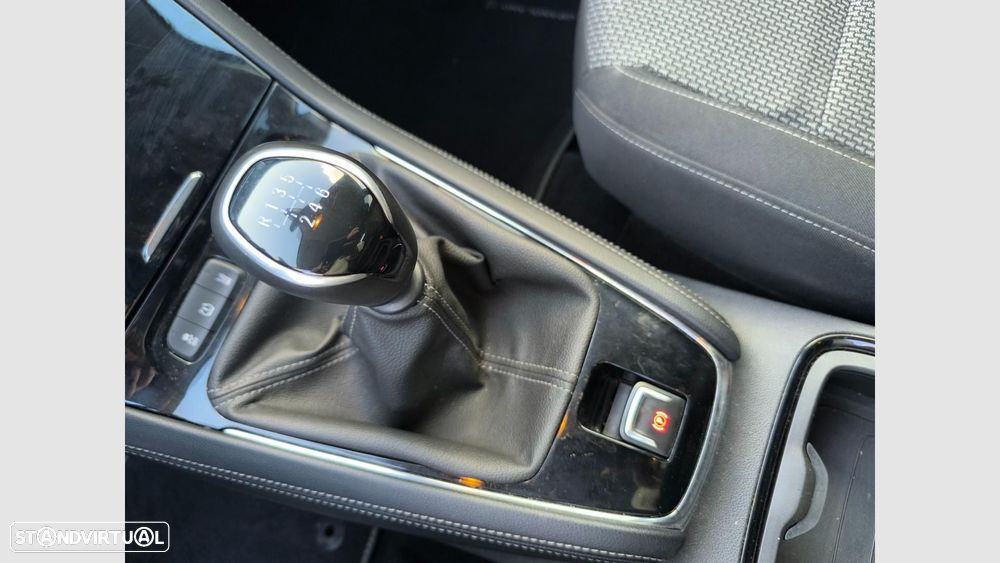 Opel Grandland X 1.2 T Business Edition - 12