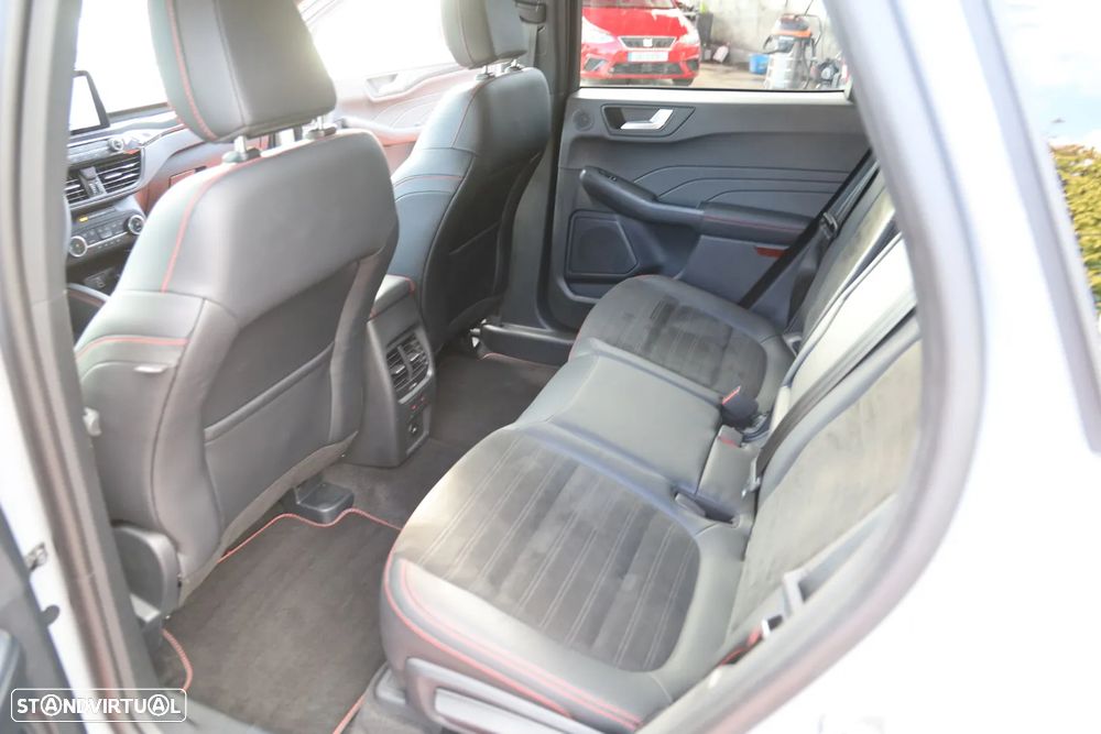 Ford Kuga 2.5 PHEV ST-Line X - 28