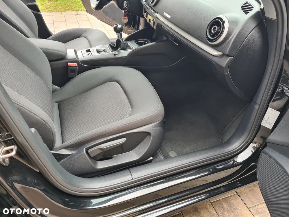 Audi A3 Sportback 1.4 TFSI cylinder on demand ultra Ambiente - 12