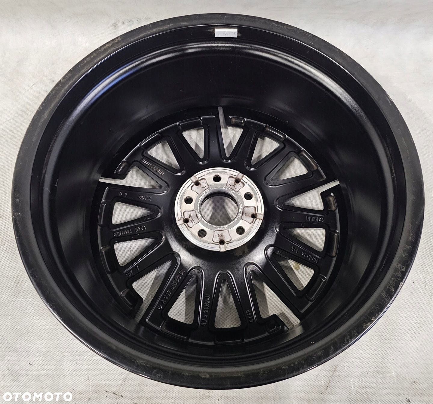 Felga Mercedes GLA GLB A2474015200 8x20 ET48 - 5