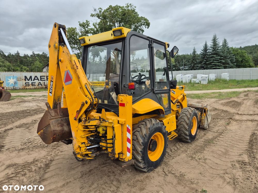 JCB 2cx - 4