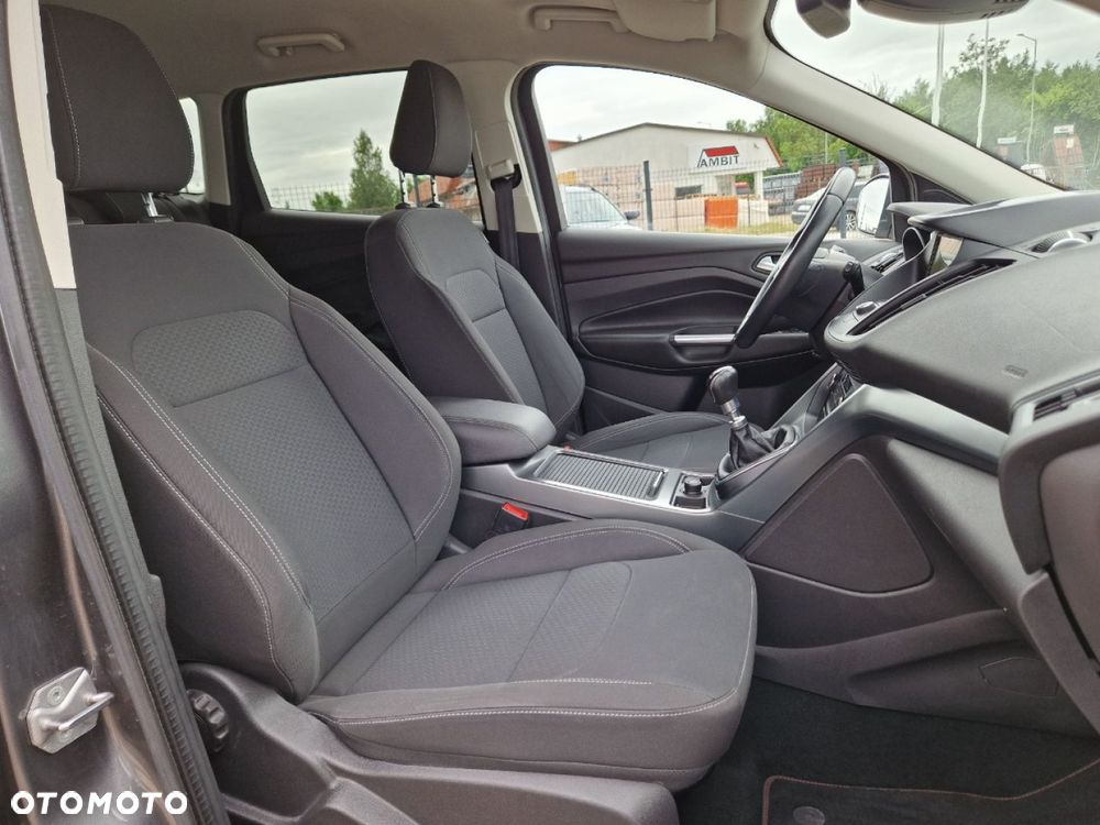 Ford Kuga - 21