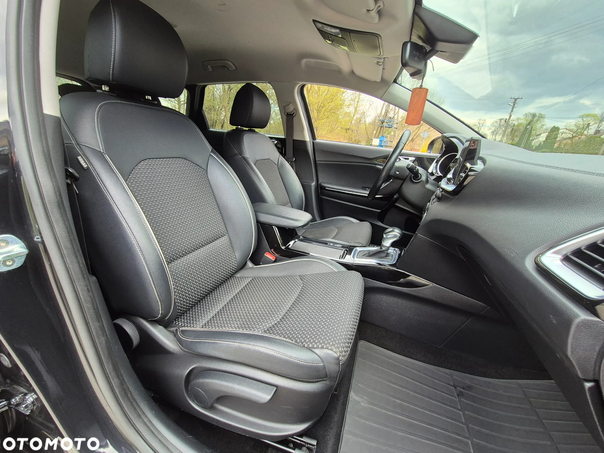 Kia Ceed 1.6 CRDi DCT GT Line - 24