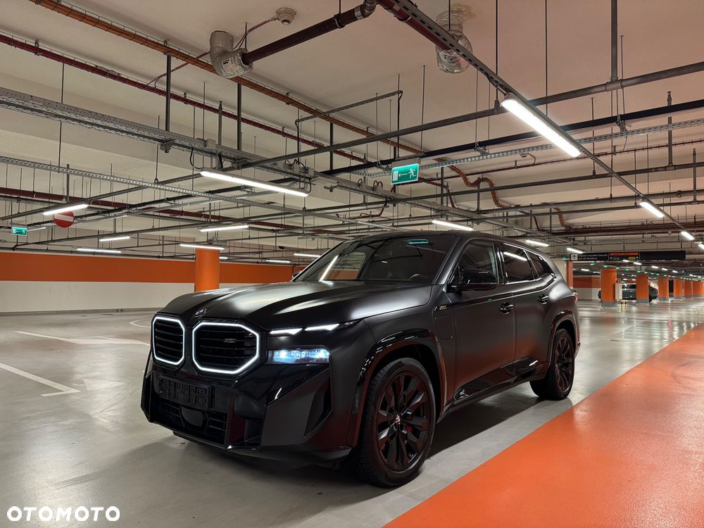 BMW XM - 1