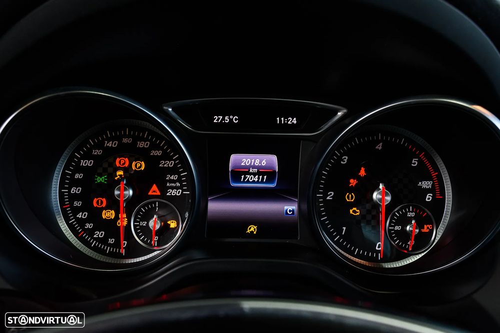 Mercedes-Benz A 180 d AMG Line — fotografia 14