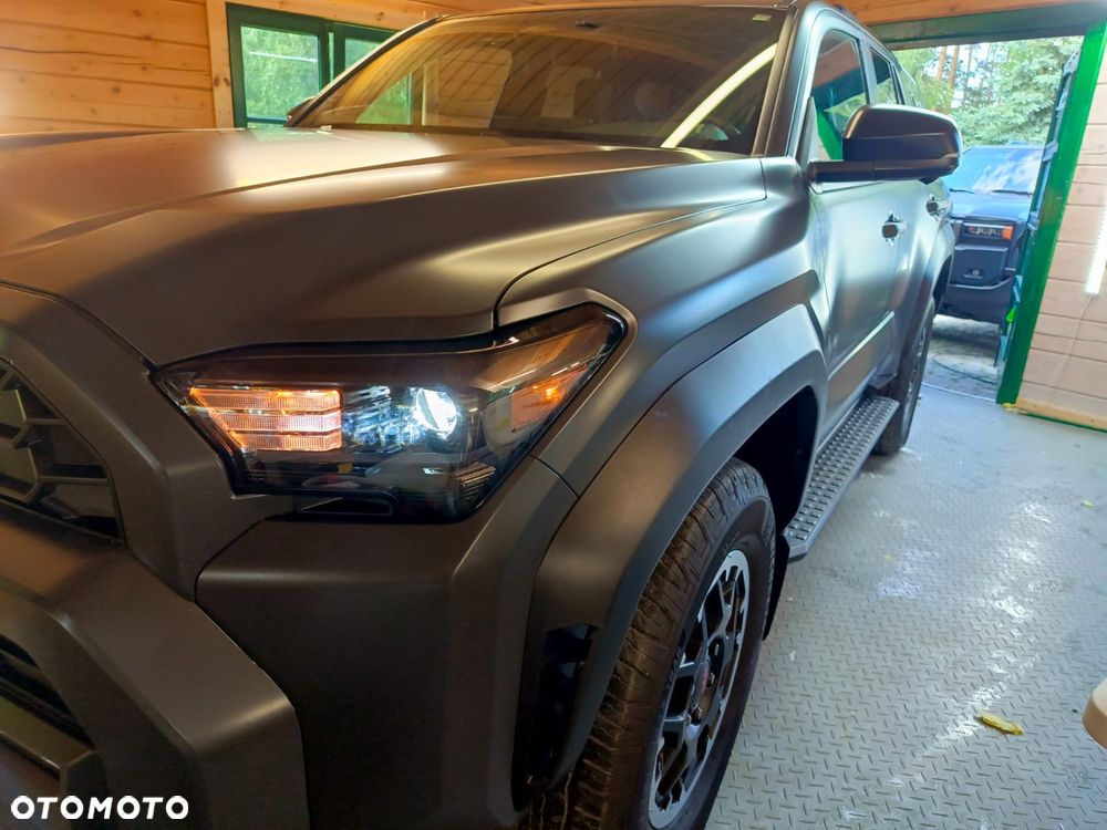 Toyota 4-Runner - 12