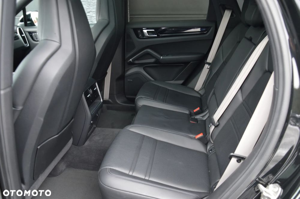 Porsche Cayenne E-Hybrid Tiptronic S Platinum Edition - 17