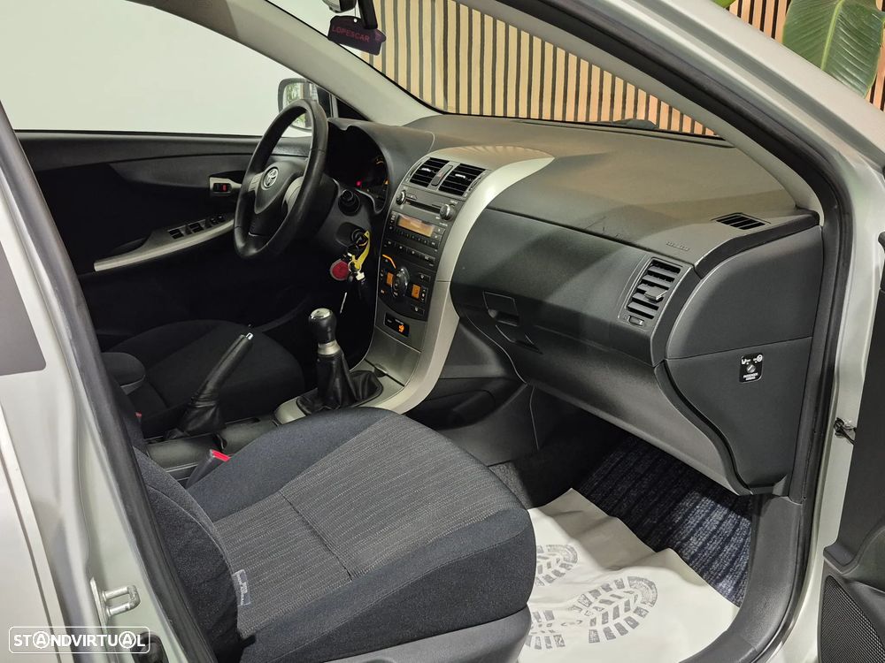 Toyota Corolla 1.4 VVT-i Sol - 13