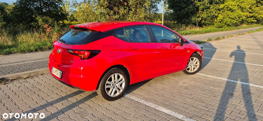 Opel Astra 1.6 CDTI Dynamic - 3