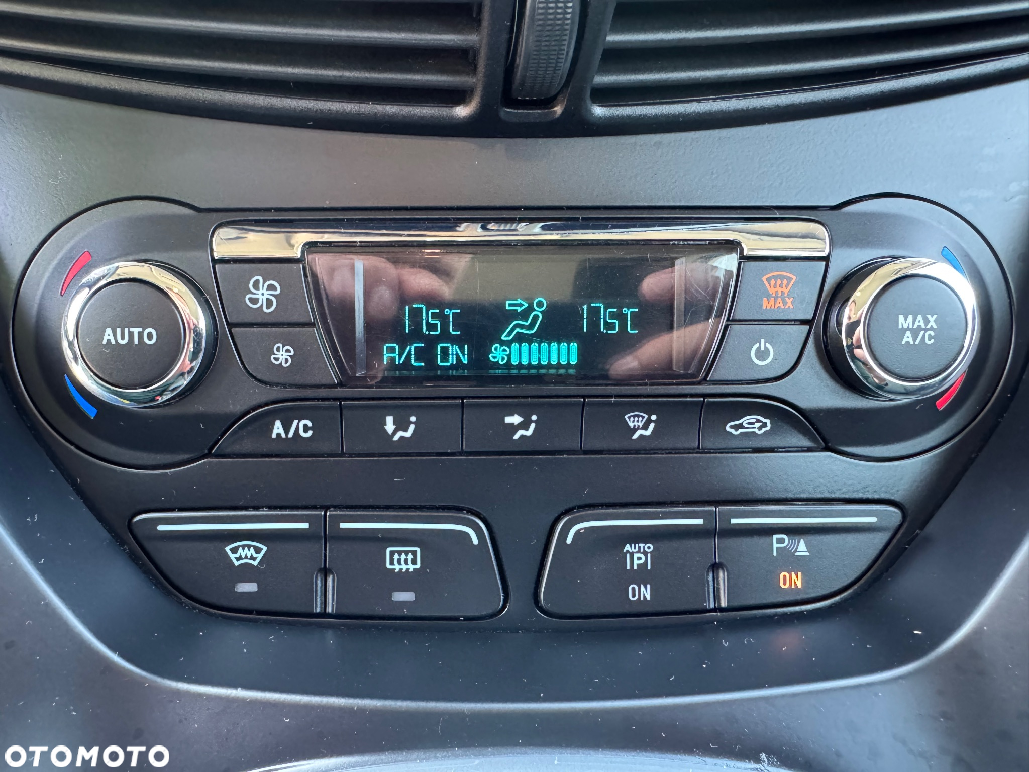Ford C-MAX 2.0 TDCi Business Edition - 24