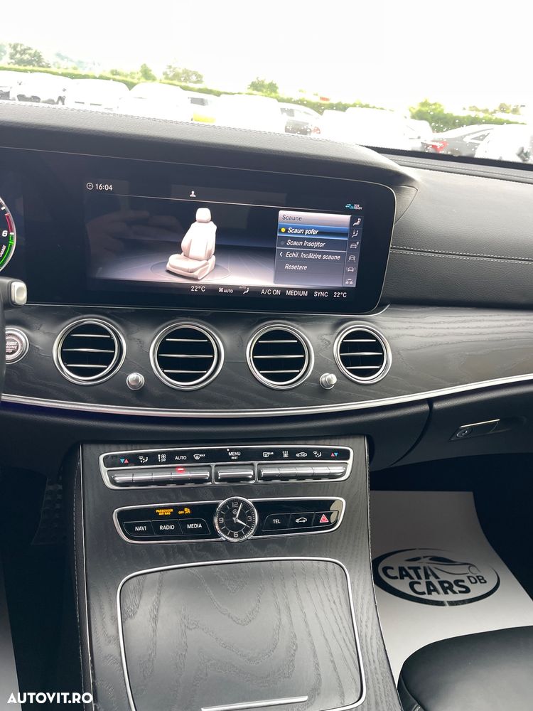 Mercedes-Benz E 300 T-Modell Aut - 35