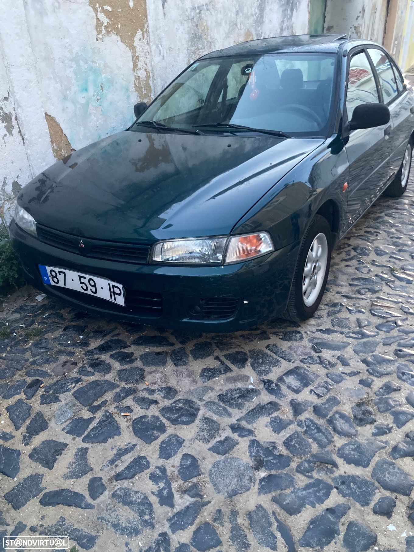 Mitsubishi Lancer 1300 GLX - 1