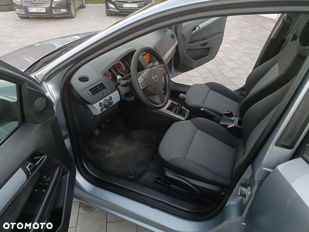 Opel Astra - 20