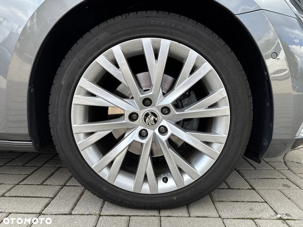 Skoda Superb 2.0 TDI SCR 4x4 L&K DSG - 15