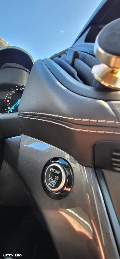 Ford Kuga 2.0 TDCi 4WD Powershift Vignale - 30