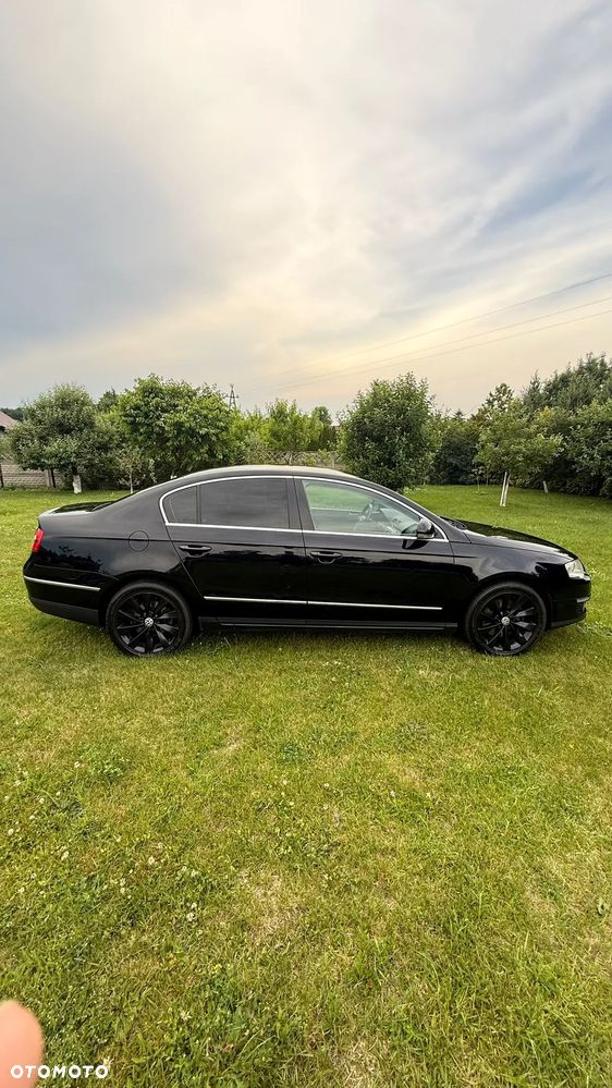 Volkswagen Passat 2.0 TDI DPF Highline - 4