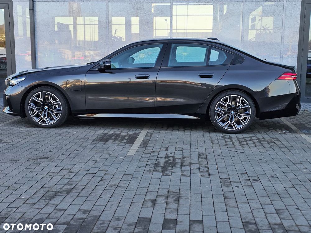 BMW Seria 5 530e xDrive PHEV - 2