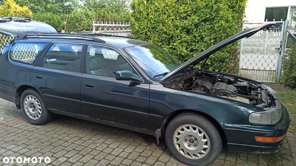 Toyota Camry 3.0 V6 LE - 26