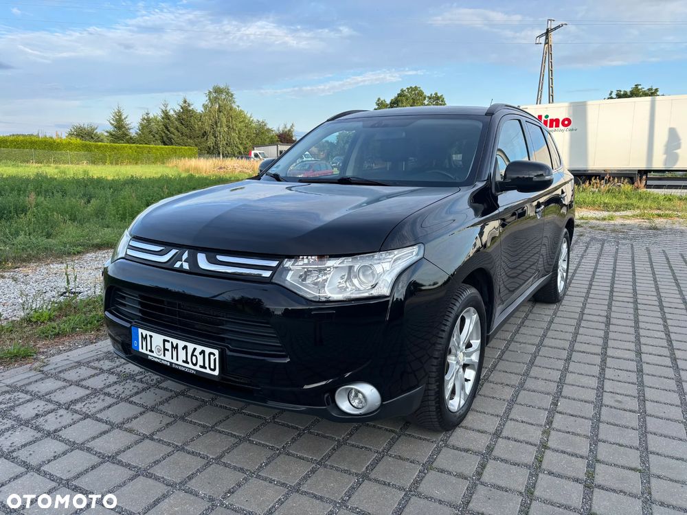 Mitsubishi Outlander 2.2 DI-D 4WD Diamant Edition - 11