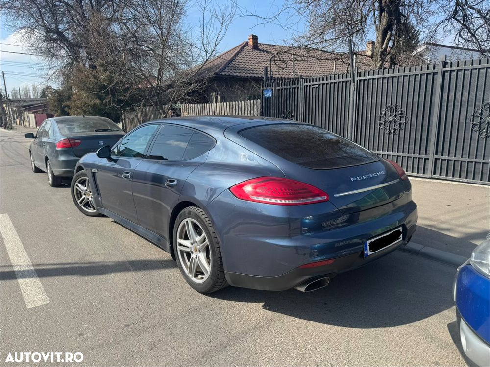 Porsche Panamera - 8