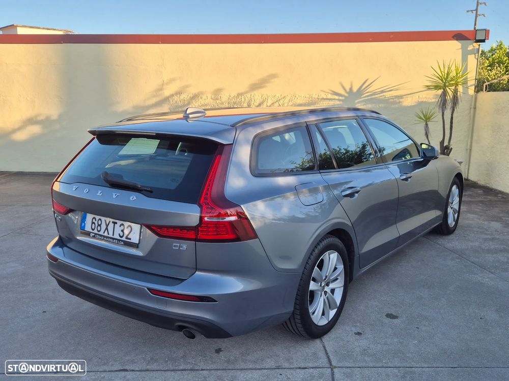 Volvo V60 2.0 D3 Momentum Plus - 6