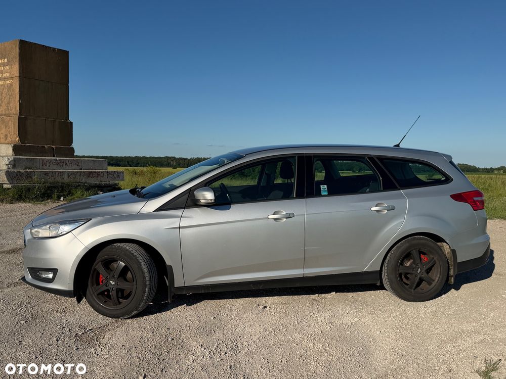 Ford Focus 1.5 TDCi SYNC Edition - 3