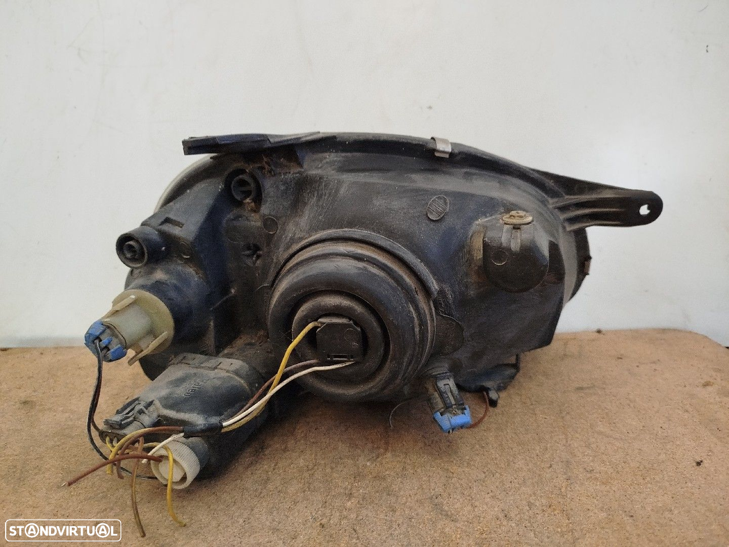 Farol/ Otica Dianteiro Esq Opel Corsa B (S93) - 2