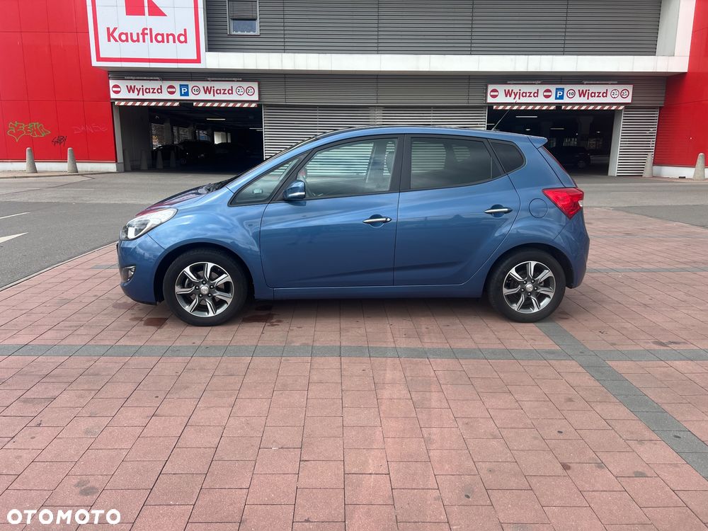 Hyundai ix20 1.4 Premium blue - 20