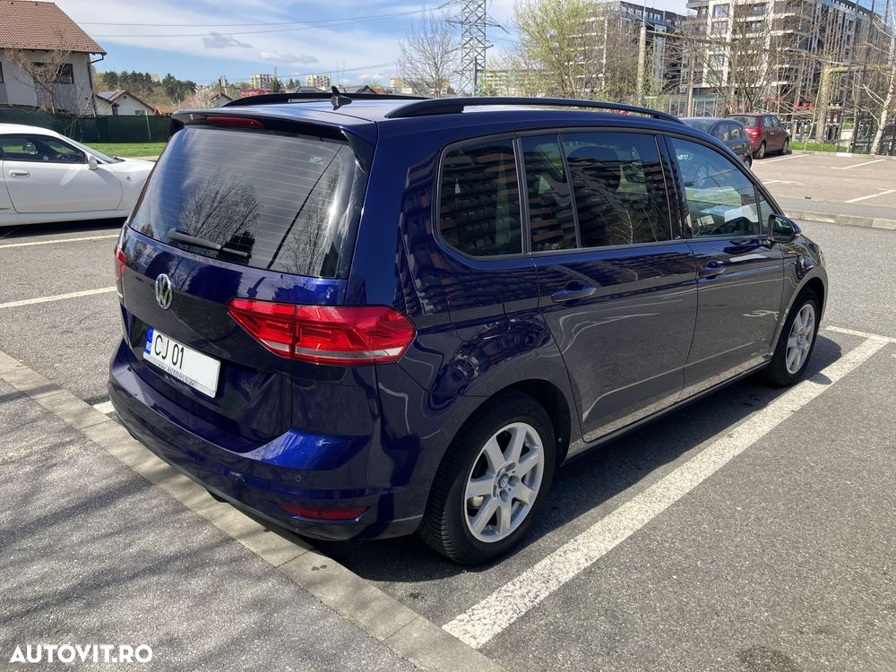 Volkswagen Touran 2.0 TDI SCR Comfortline - 5