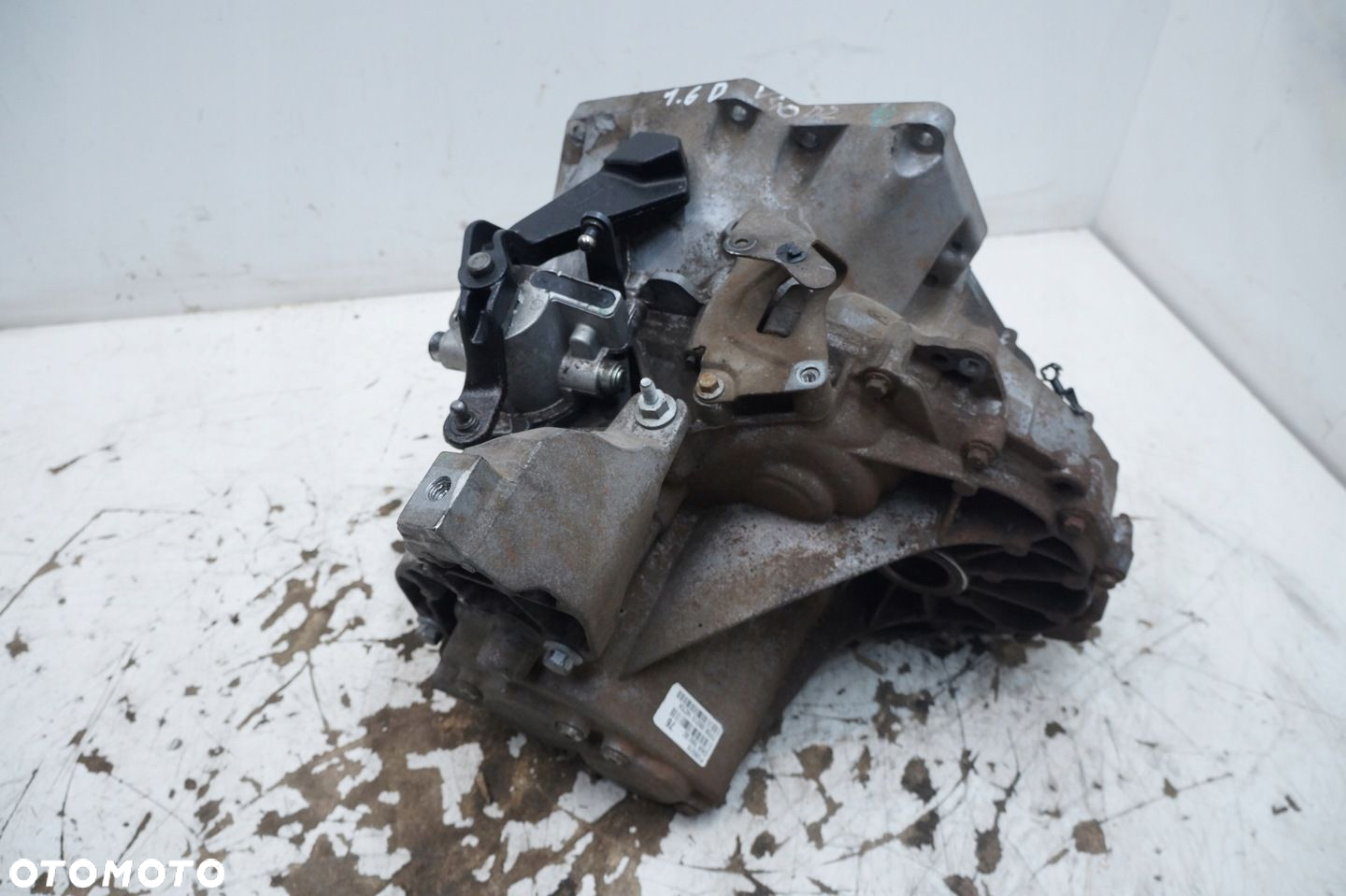 SKRZYNIA BIEGÓW MANUALNA KOMPLETNA VOLVO V40 II D2 CV6R-7002-GC 1285218 1.6 - 3
