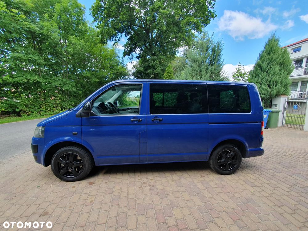 Volkswagen Caravelle - 4