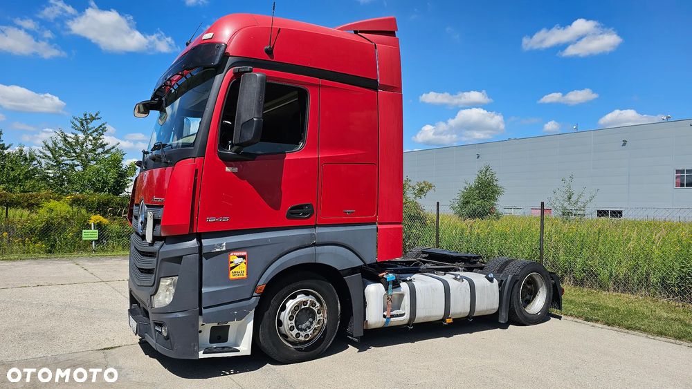 Mercedes-Benz Actros - 5