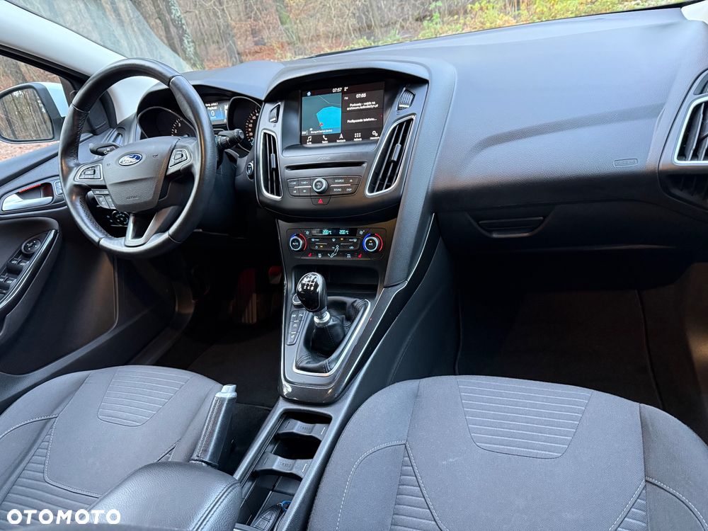 Ford Focus 1.0 EcoBoost Titanium X - 19
