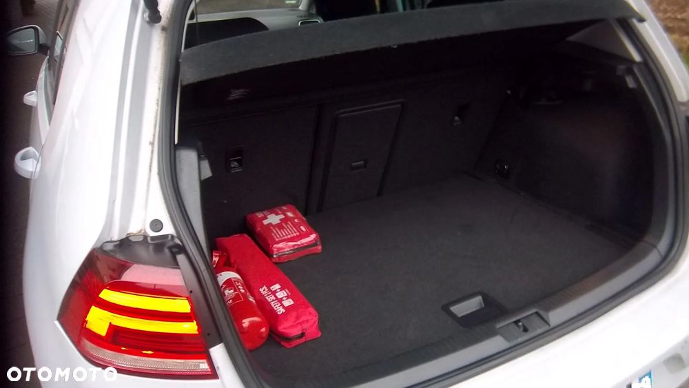 Volkswagen Golf 1.6 TDI Sound - 6