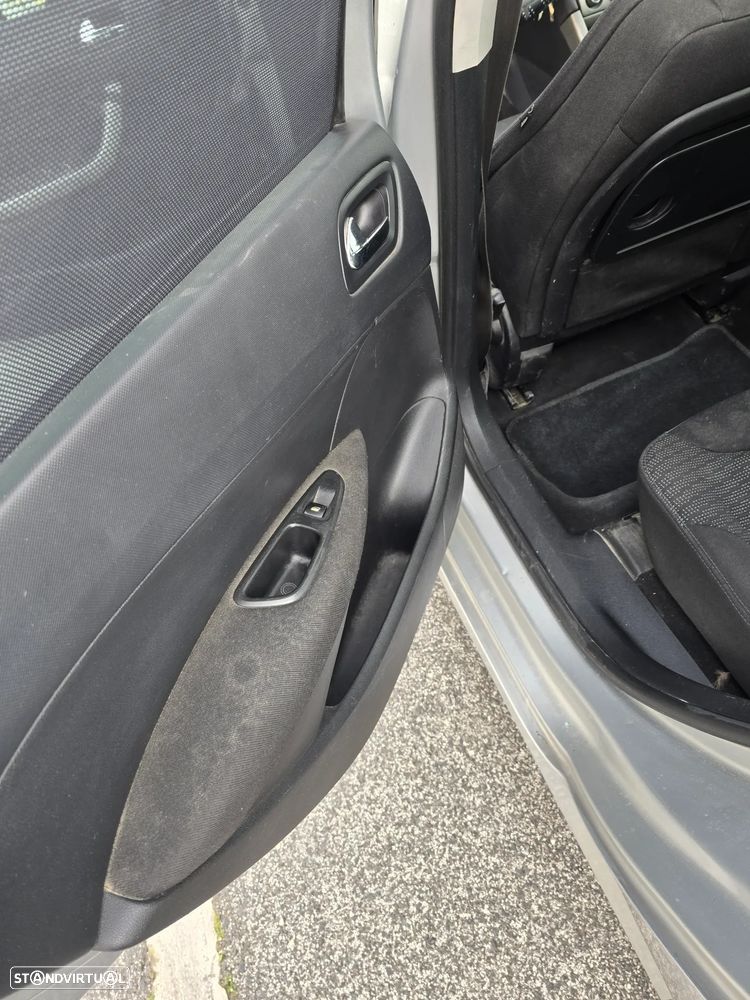 Peugeot 308 SW 1.6 HDi Premium - 10