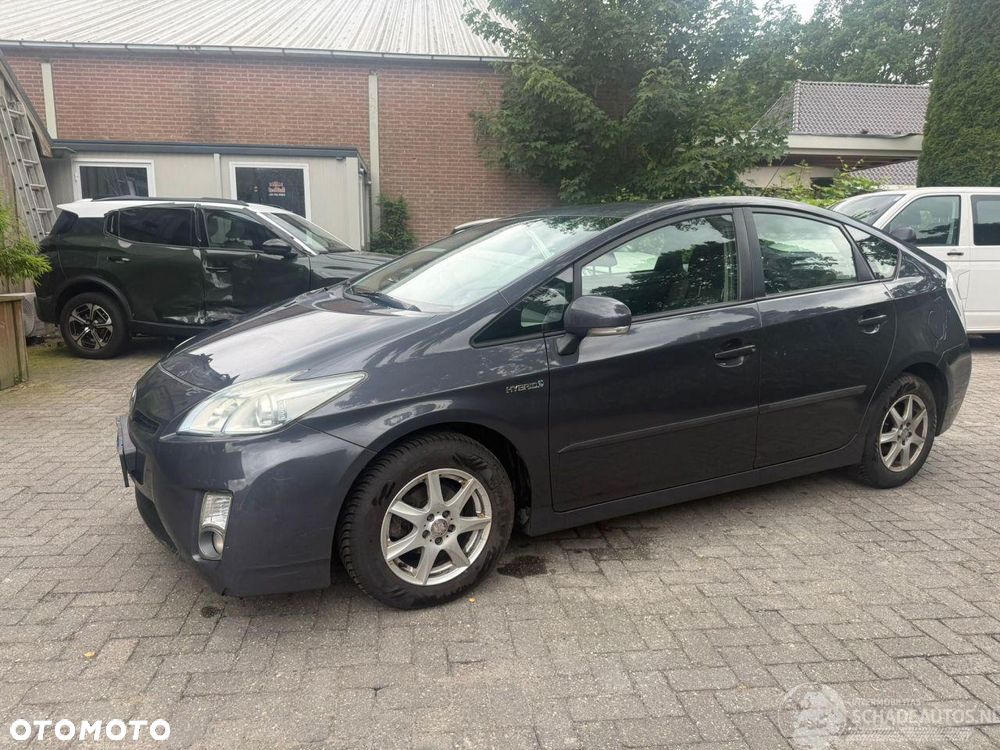Toyota Prius (Hybrid) Executive - 22