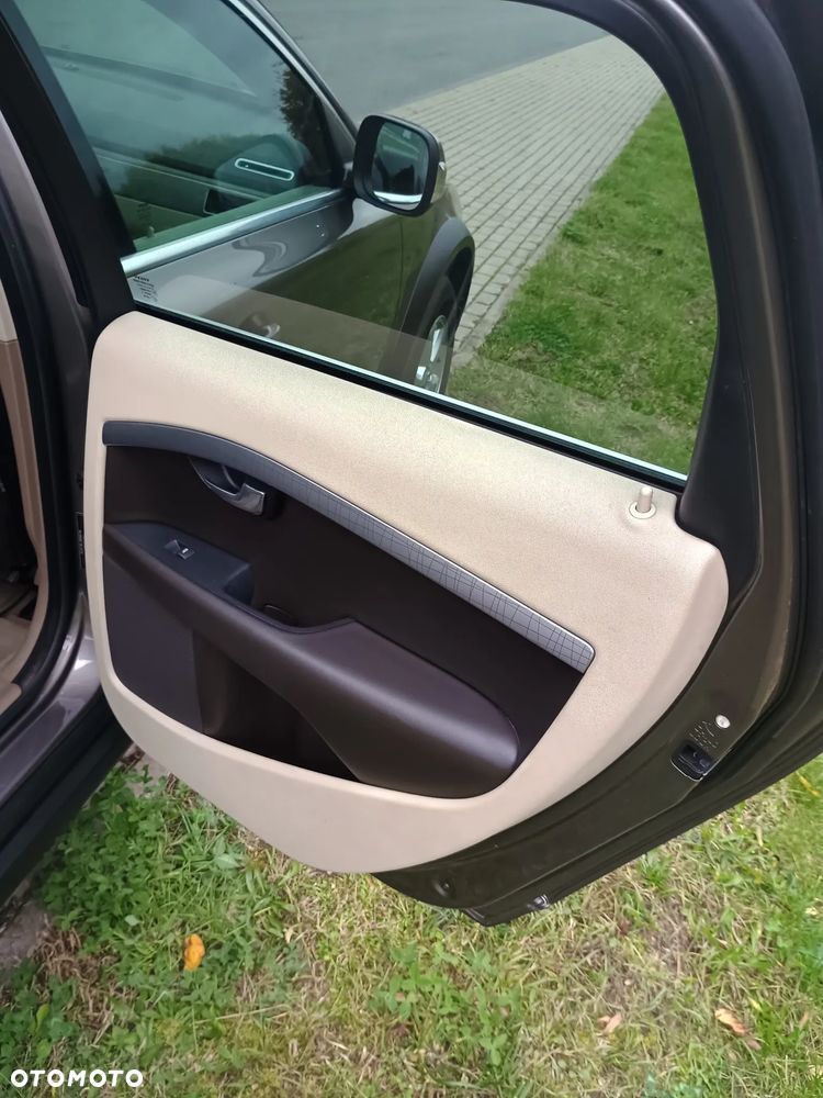 Volvo XC 70 - 17
