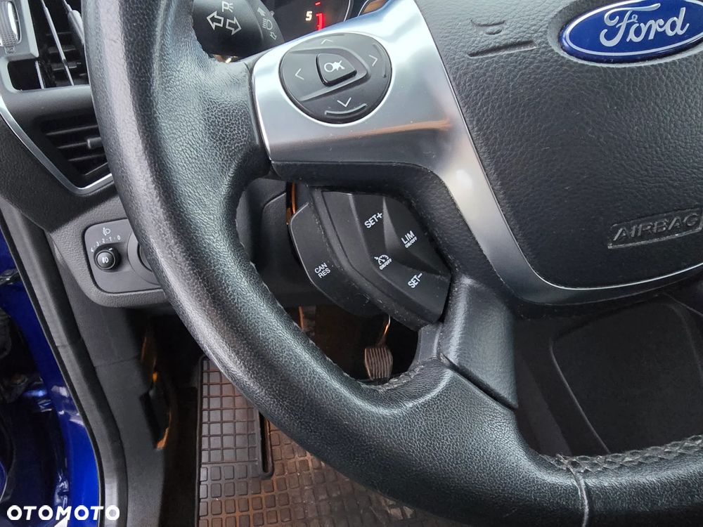 Ford Kuga 2.0 TDCi 4x4 Titanium - 25