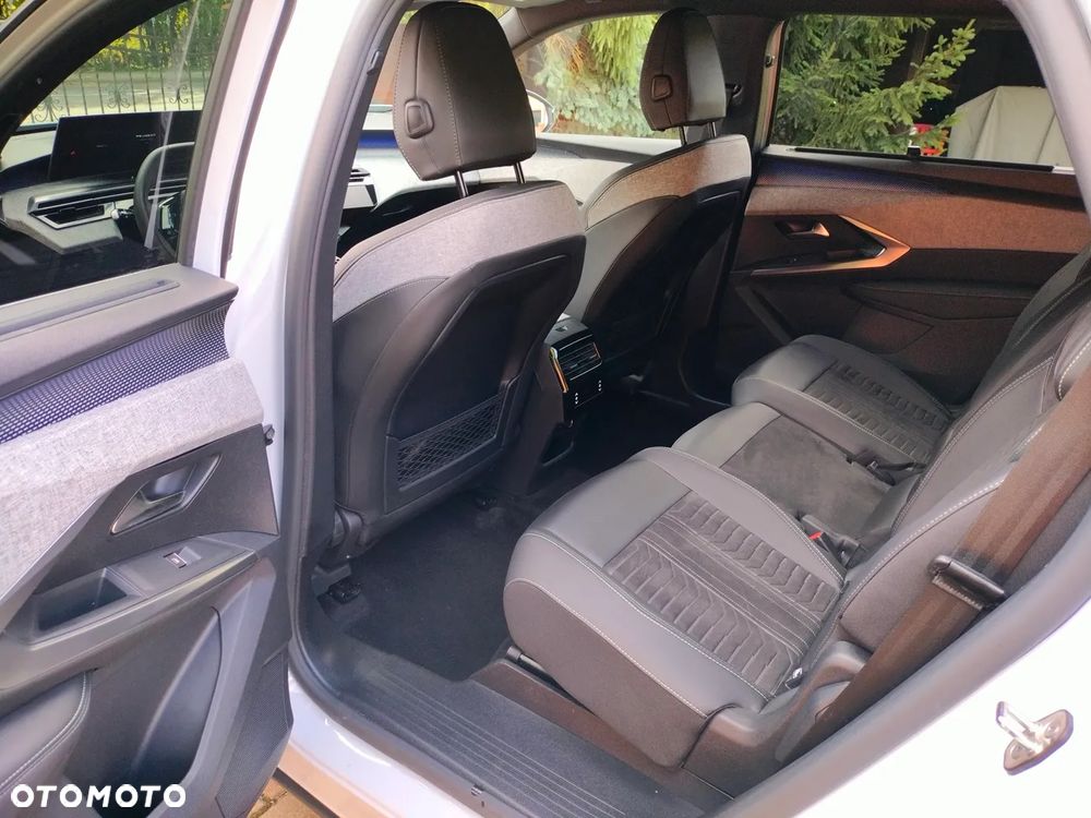 Peugeot 5008 1.2 PureTech mHEV GT S&S e-DCS6 - 13